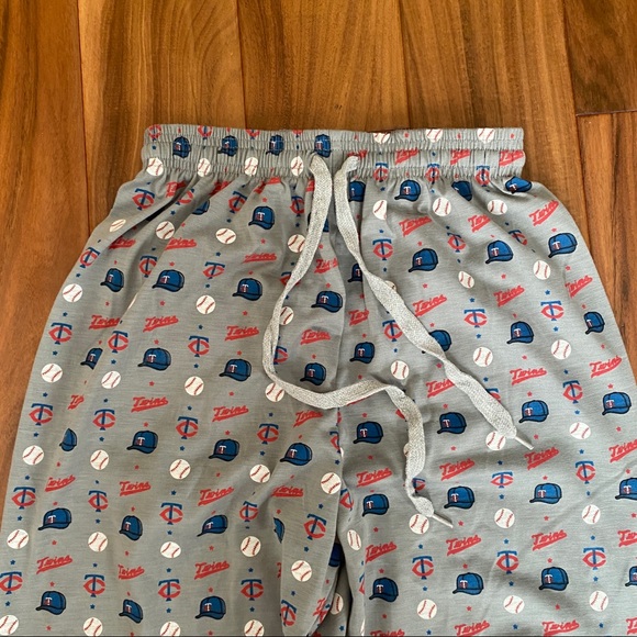 Twins Fan Gift! Mug, Build a Bear, Lounge Pants - Picture 10 of 11